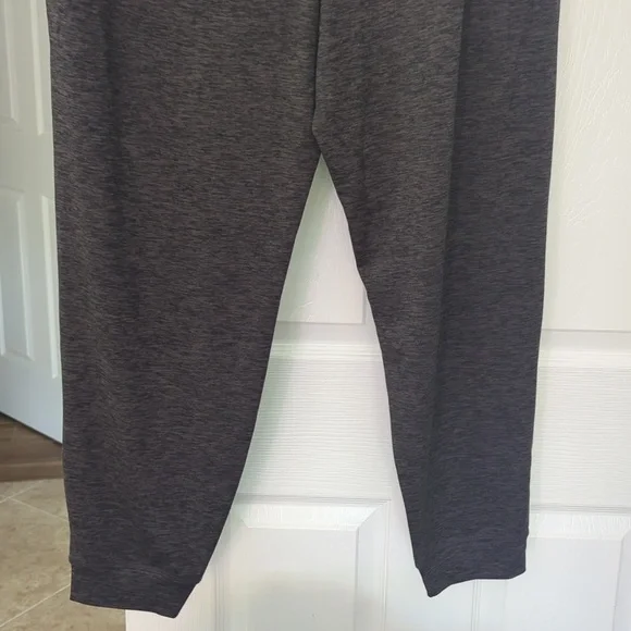 NWT Barefoot Dreams Malibu Collection Butterchic Knit Jogger (XL) - Picture 5 of 8